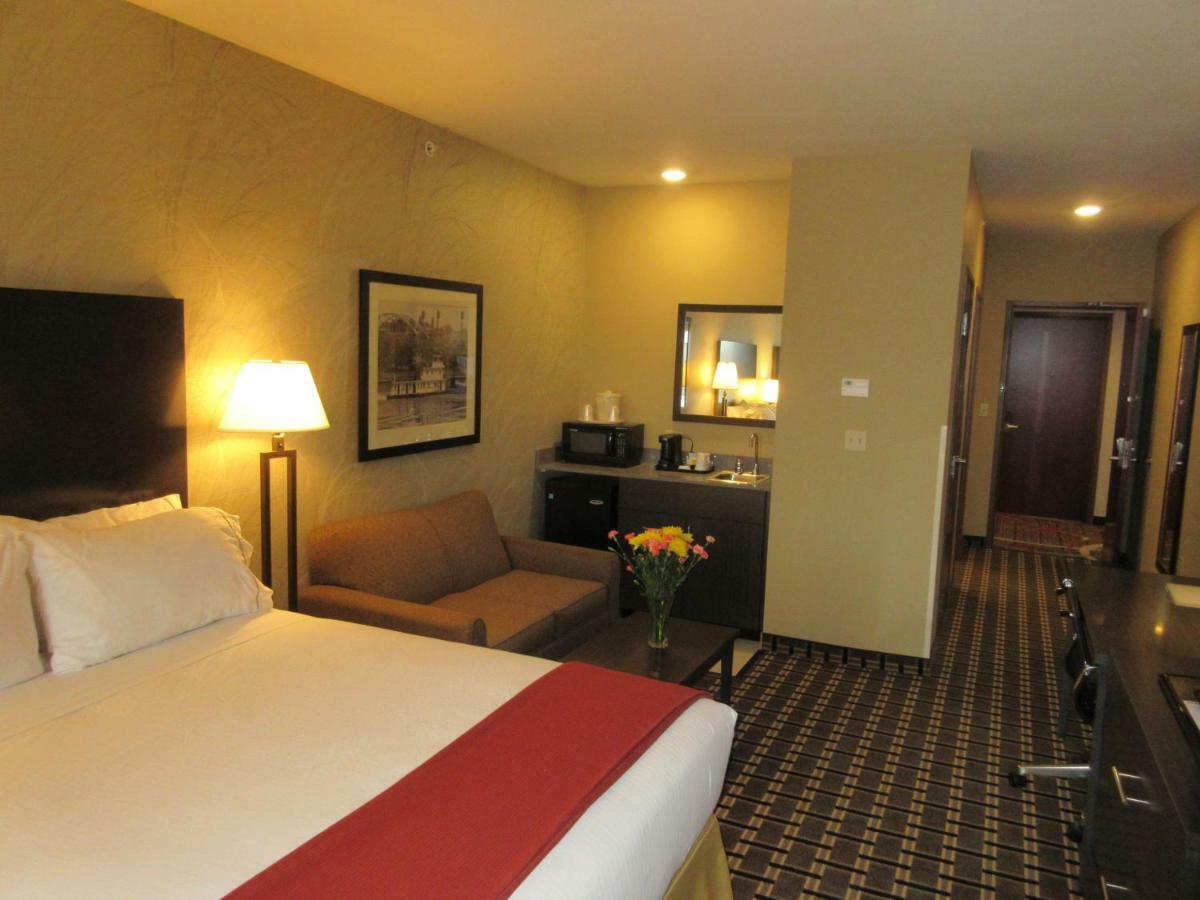 Holiday Inn Express & Suites Butler By Ihg Zewnętrze zdjęcie